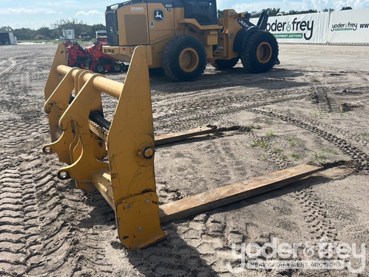 john-deere-444-image-3