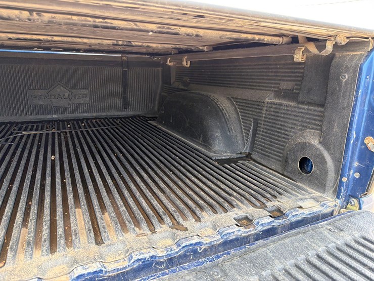2004-chevrolet-silverado-1500-image-29