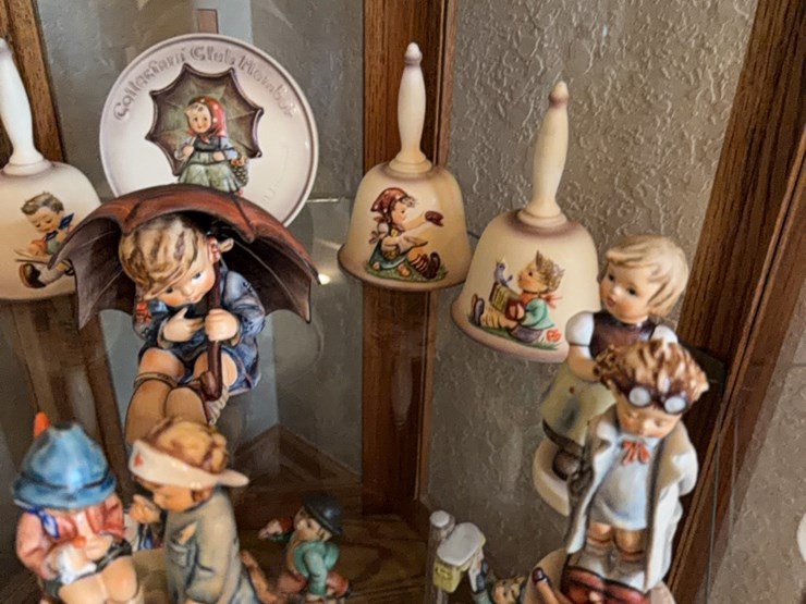 goebel,-west-germany-pieces.--winning-bidder-takes-everything-(-10-pieces)-image-14