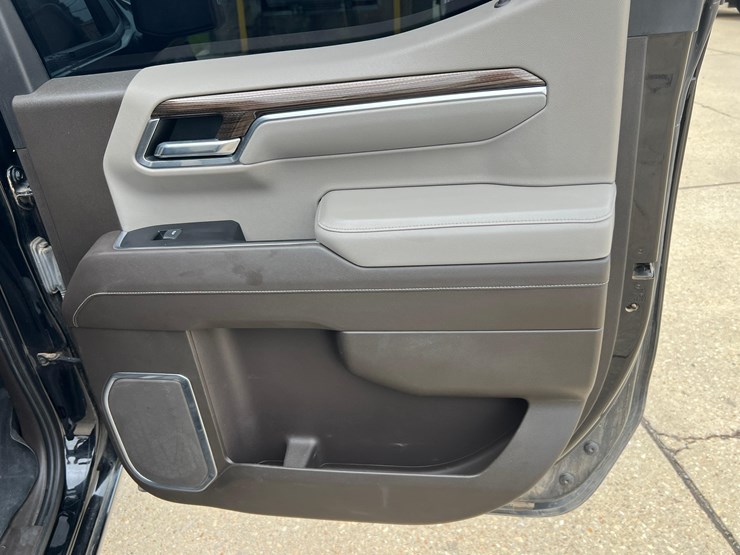 2022-chevrolet-silverado-1500-image-73