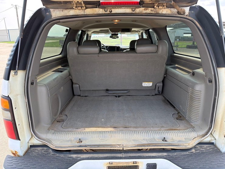 2005-gmc-yukon-denali-image-24