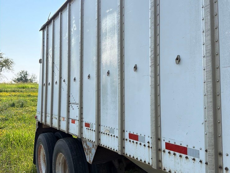 1987-merrit-aluminum-41ft-grain-trailer-image-32