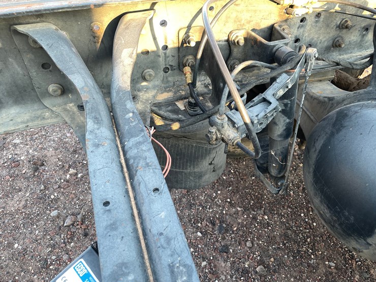 2003-international-durastar-4200-image-24