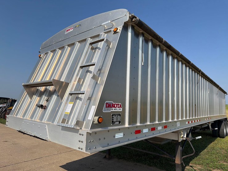 2010-dakota-4100-41ft-semi-grain-trailer-image-16