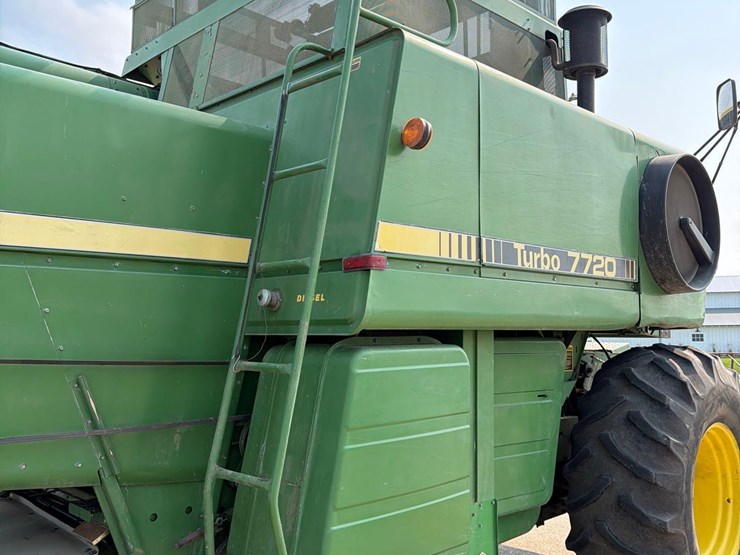 john-deere-7720-image-23