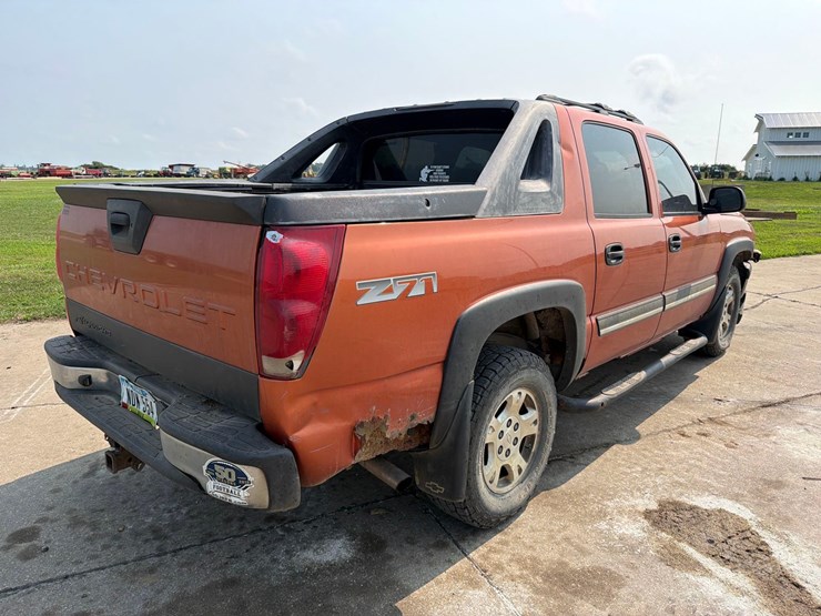 2005-chevy-avalache-1500-pickup-image-4