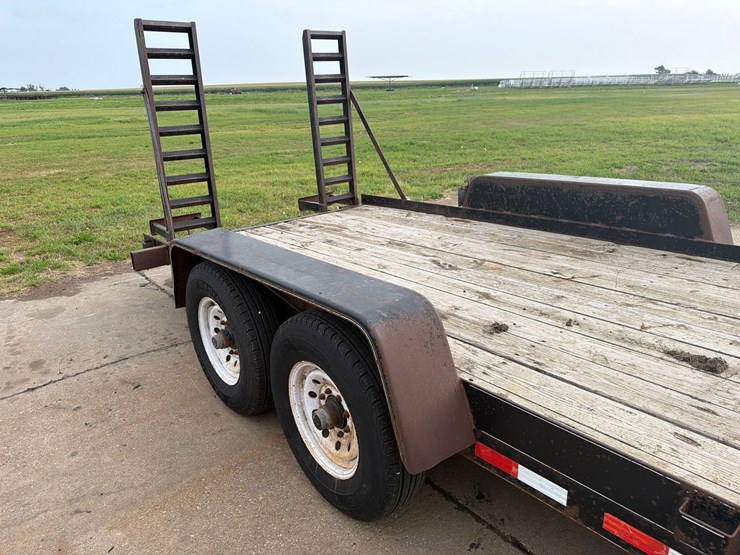 dct-81”-x-18ft-bumper-hitch-flatbed-image-7
