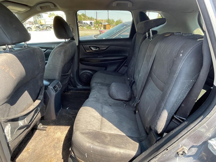 2018-nissan-rogue-image-19