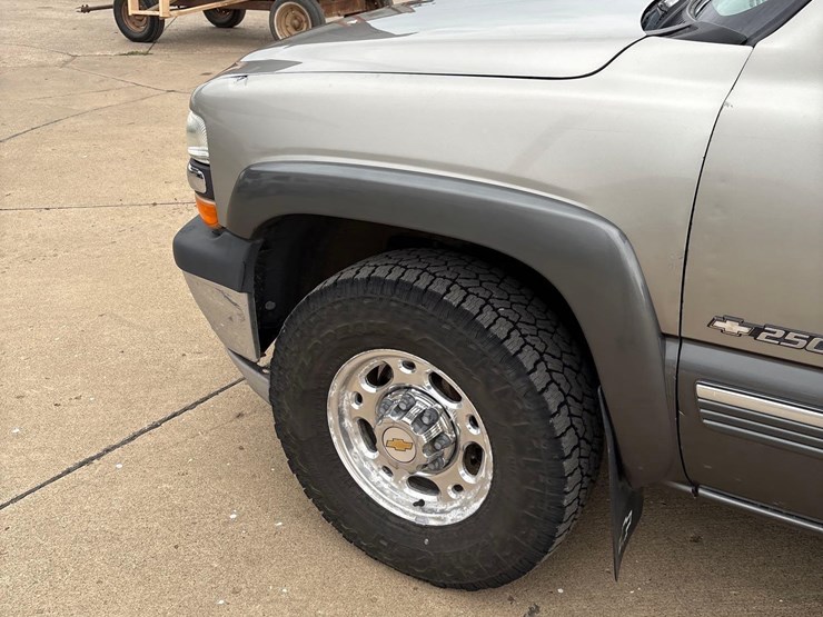 1999-chevrolet-k2500-image-10