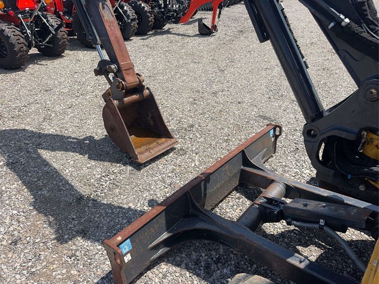 2020-deere-35g-image-14