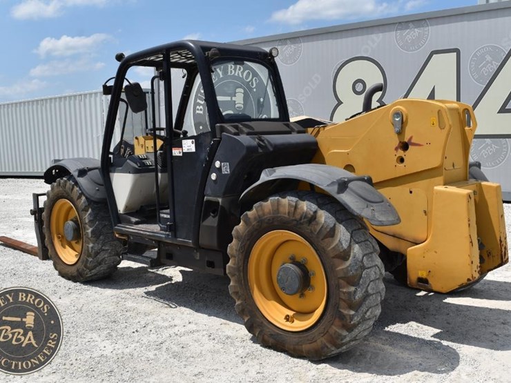 2014-caterpillar-th407c-image-4