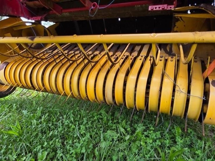 new-holland-br7060-image-20