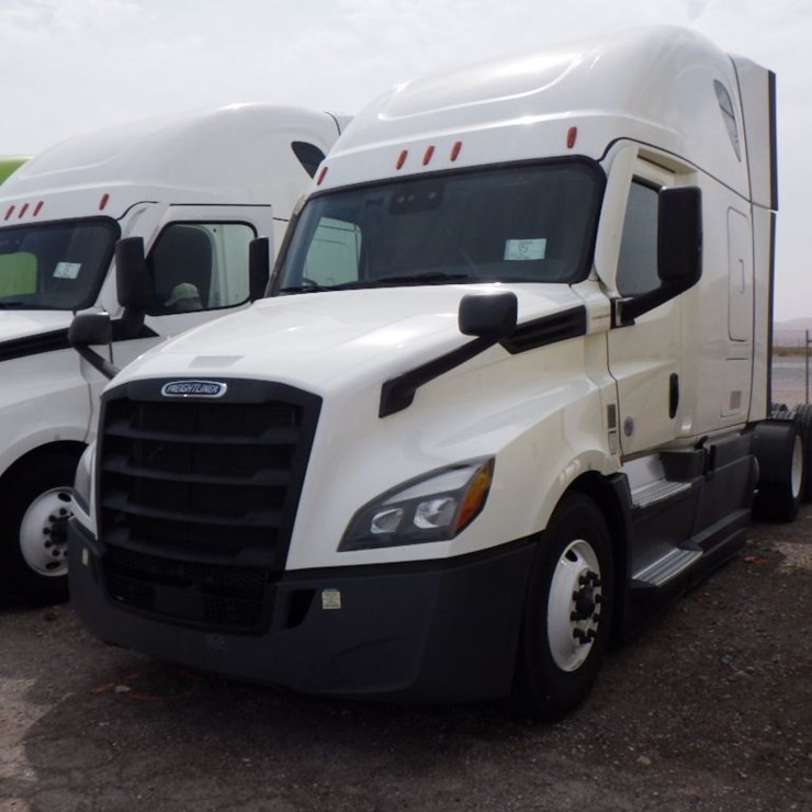 2023 FREIGHTLINER CASCADIA 126