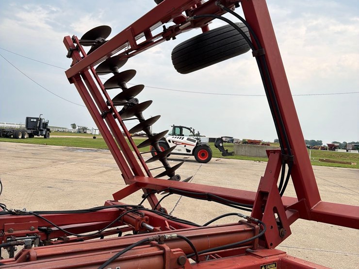 case-ih-3900-image-28