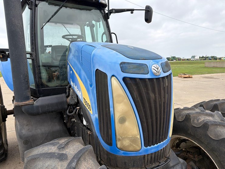 2009-new-holland-t8050-image-14