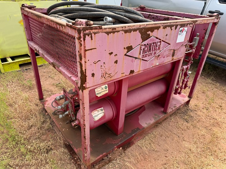 meyer-horizontal-3k-wp-diesel-powered-3-station-accumulator-closing-unit,-skidded-image-7