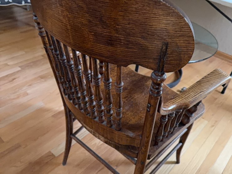 antique-oak-sitting-chair,-excellent-condition-image-11
