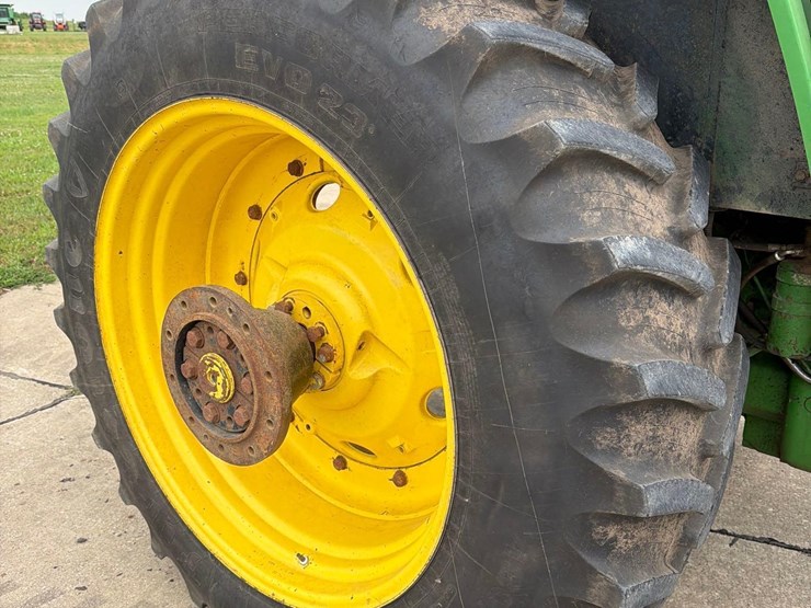 john-deere-4760-image-15