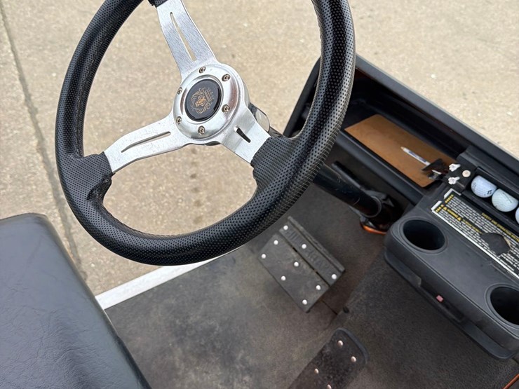 1987-ez-go-gas-golf-cart-image-15