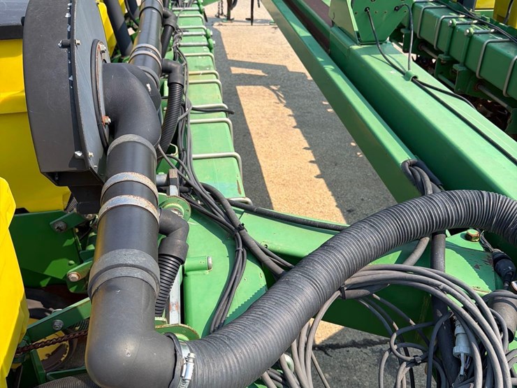 1994-john-deere-7200-image-36