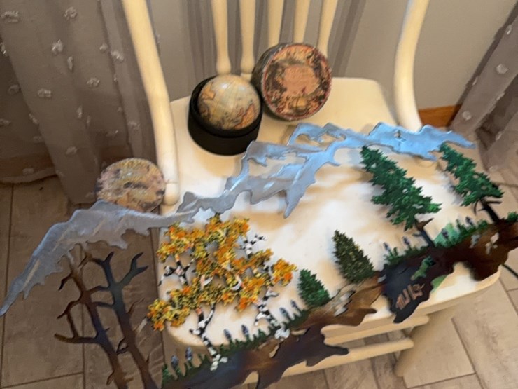 special-art-piece,-made-from-metal,-laser-cut,-also-note-includes-miniature-globe-image-3