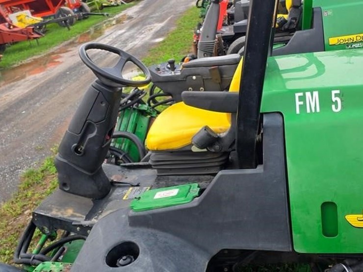 2005-john-deere-3225c-image-21