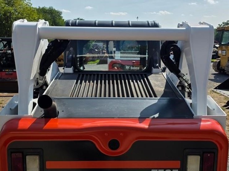 2019-bobcat-t595-image-21