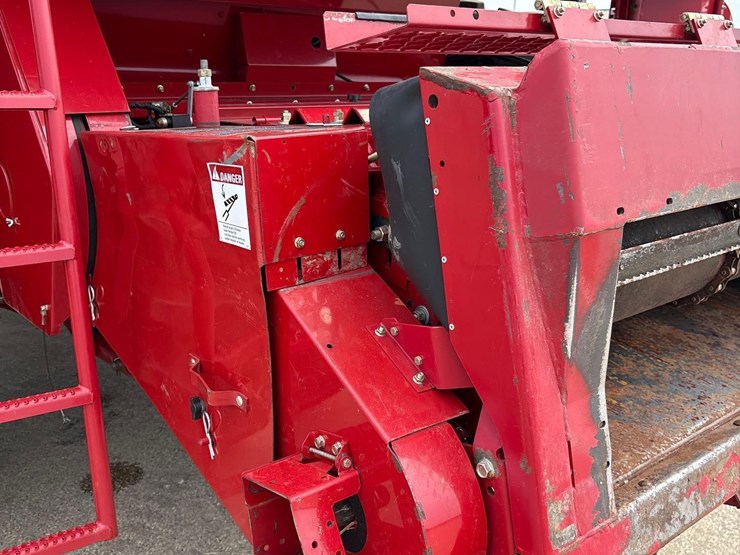 2005-case-ih-2377-image-74
