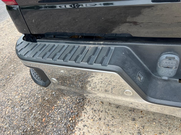 2022-chevrolet-silverado-1500-image-35