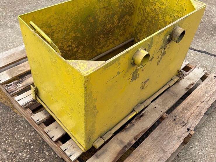 john-deere-16-image-5