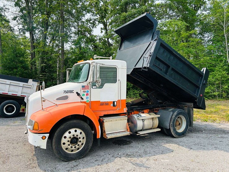 2005-kenworth-t300-image-86
