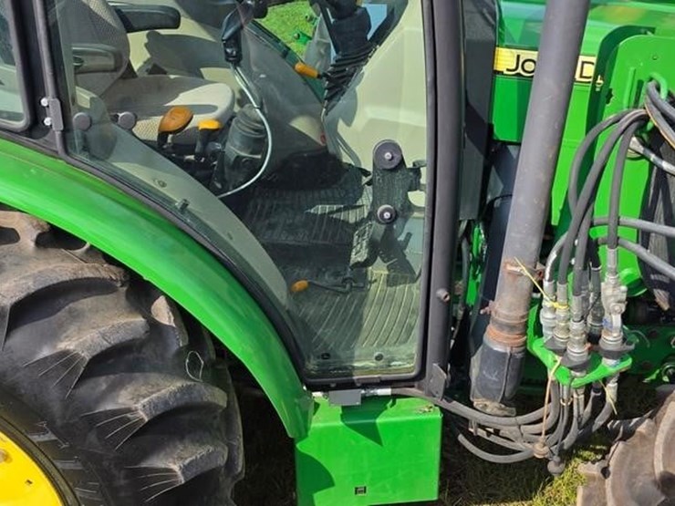 john-deere-5055e-image-30
