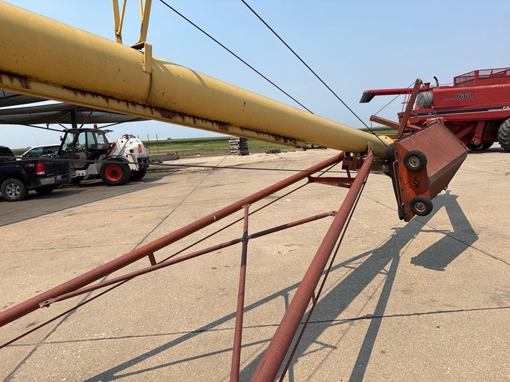 westfield-10”-x-62ft-auger-image-13