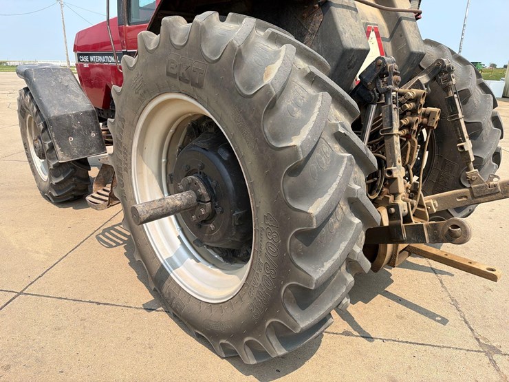 case-ih-7140-image-7