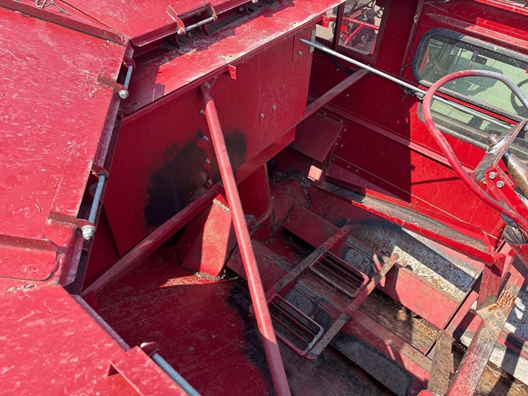 2005-case-ih-2377-image-85