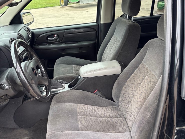 2006-gmc-envoy-image-26