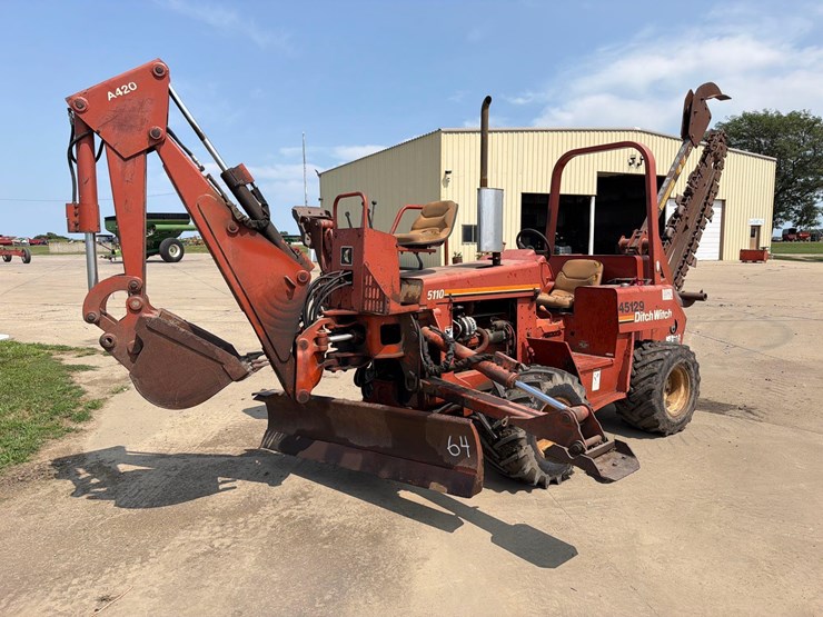 ditch-witch-5110-image-1
