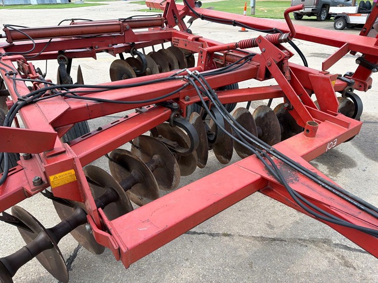case-ih-3900-image-21
