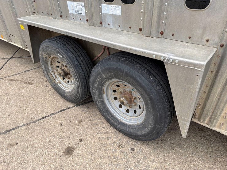 1991-wilson-livestock-trailer-image-9