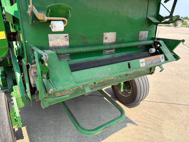 john-deere-582-image-30