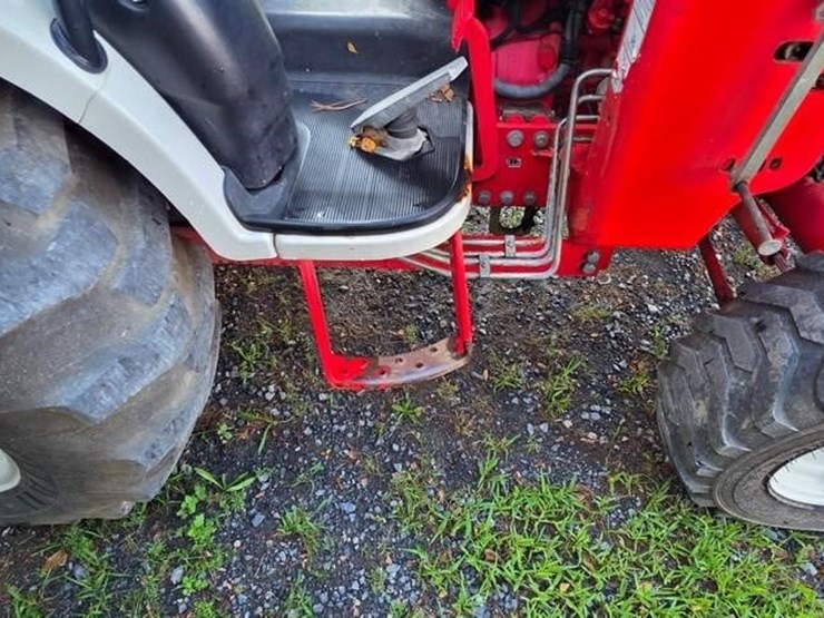 new-holland-boomer-8n-image-23