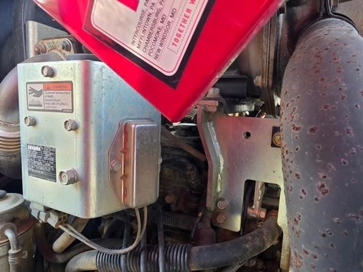 case-ih-farmall-35c-image-37