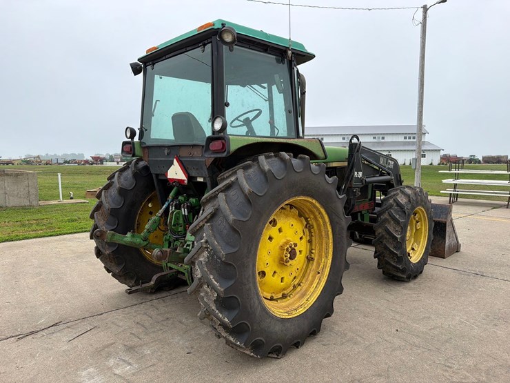 john-deere-3155-image-2