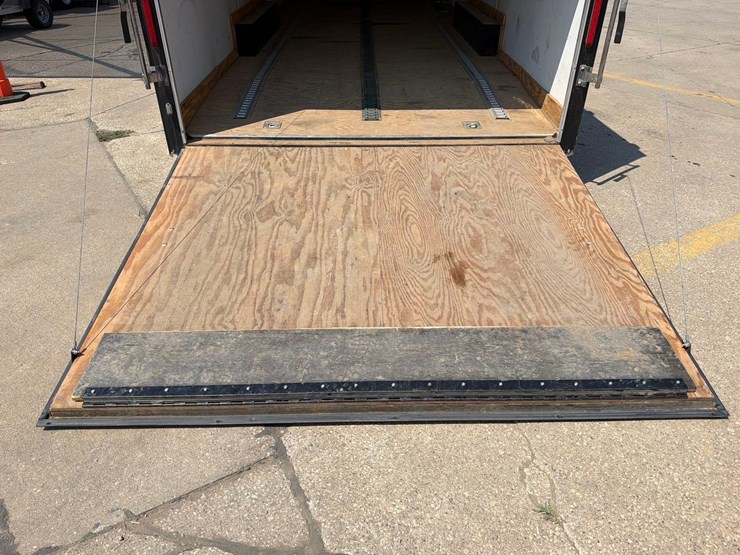 2012-forest-river-7ft-x-24ft-bumper-hitch-enclosed-trailer-image-27