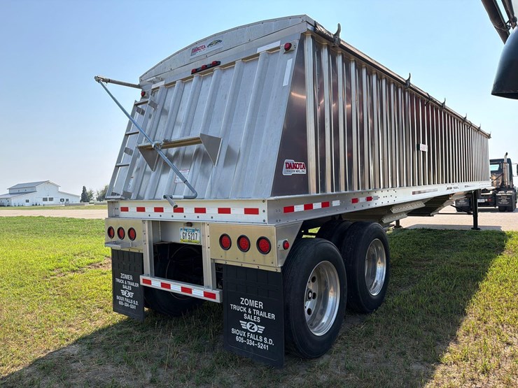 2010-dakota-4100-41ft-semi-grain-trailer-image-4