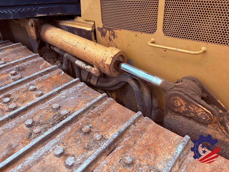 2009-caterpillar-d5k-xl-image-45