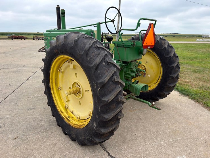 john-deere-a-image-6