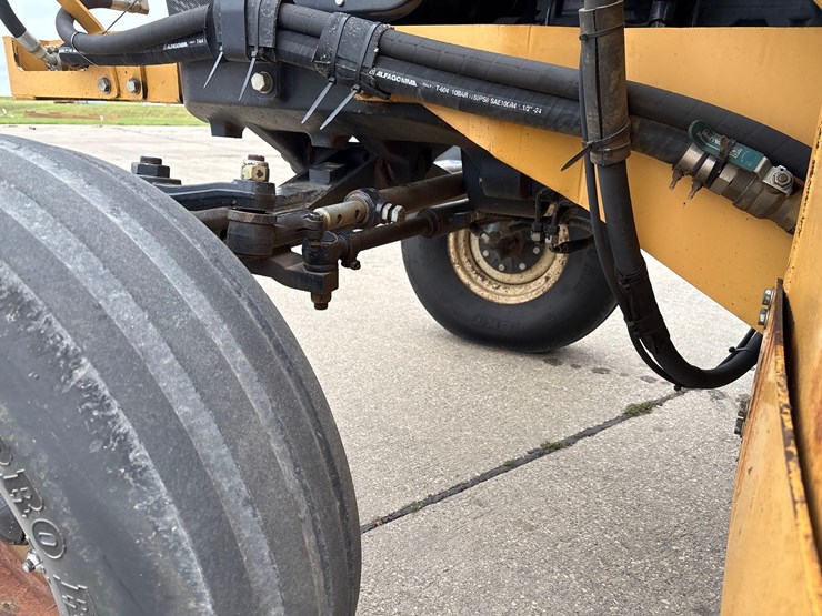 new-holland-ts6.125-image-43