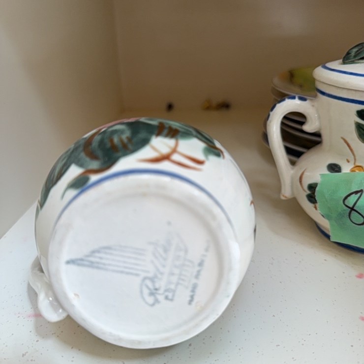 Pottery, decorative plates