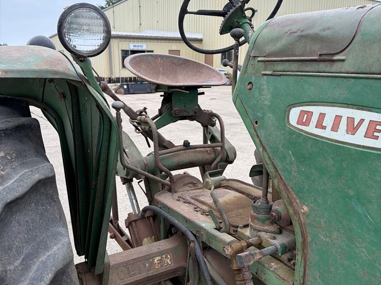 oliver-770-image-12